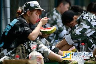 网曝泄密吃瓜事件军训,吃瓜群众围观神秘事件